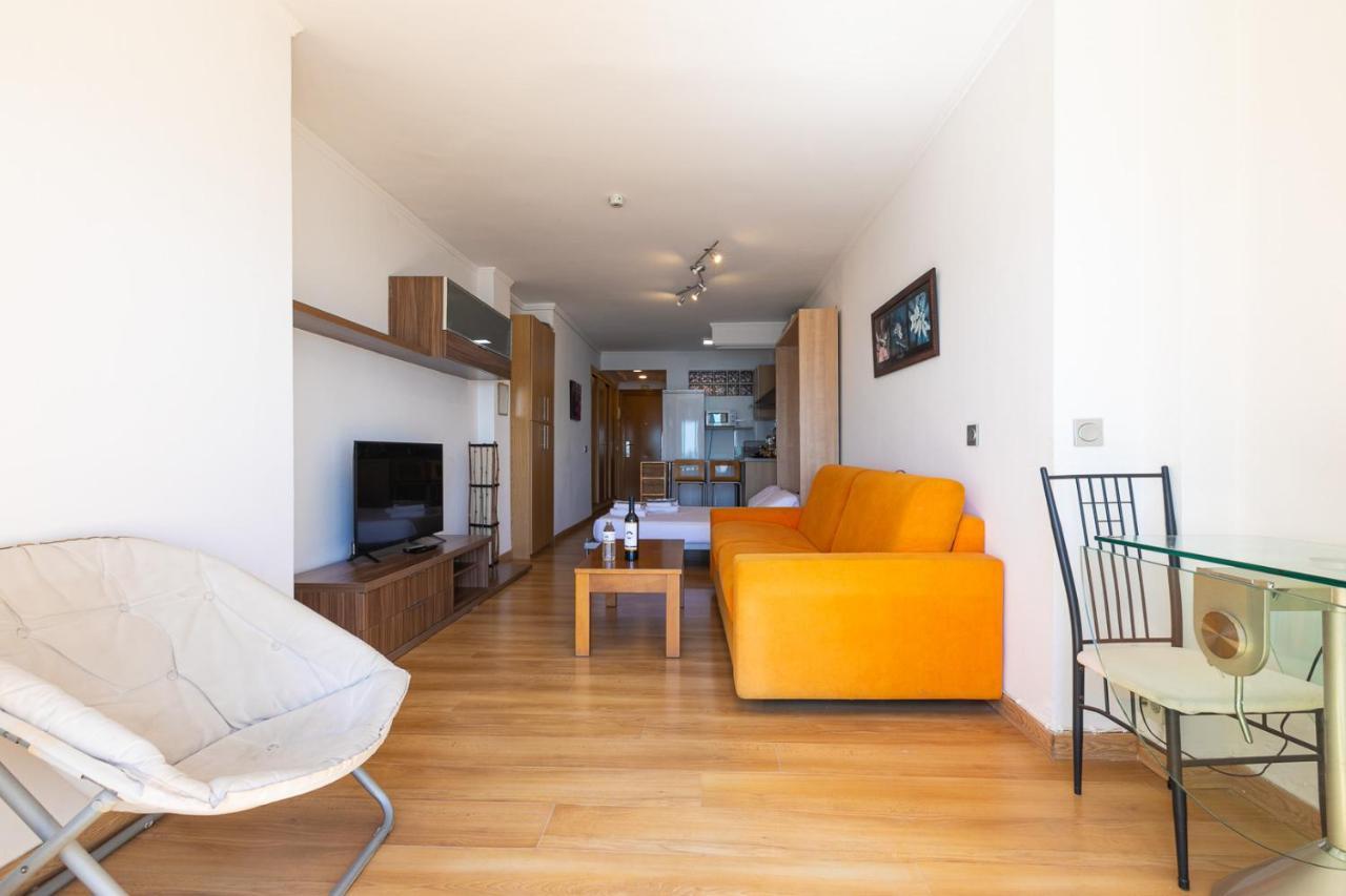 Apartamento El Velero Primera Linea Playa Apartment Torremolinos Exterior photo